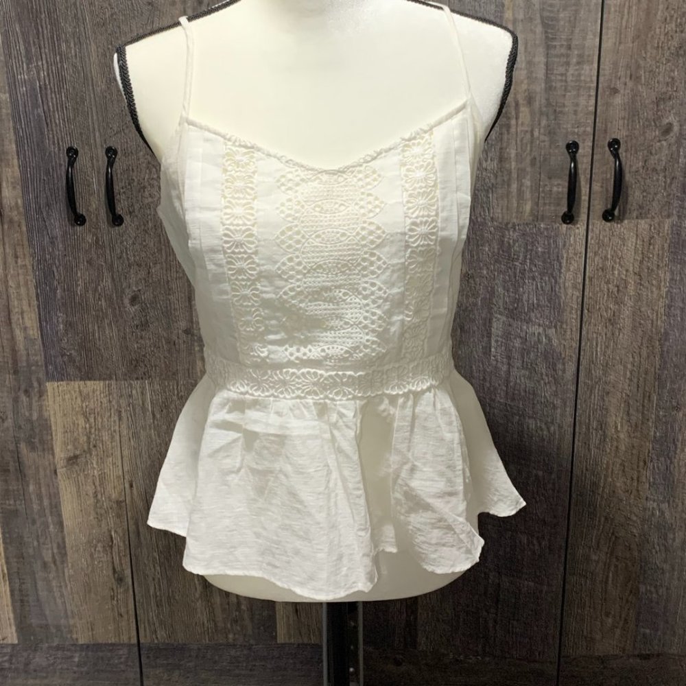 COPY - Loft - Cami Crochet like Peplum Detail Shirt XS or XXS  White